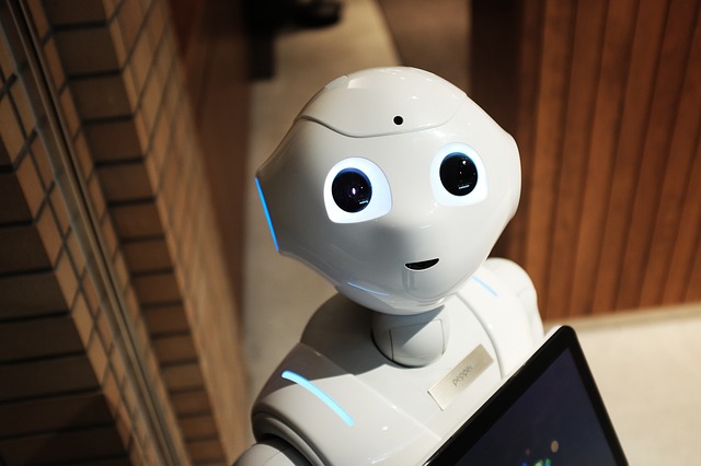 robot-2587571_640 robot-2587571_640