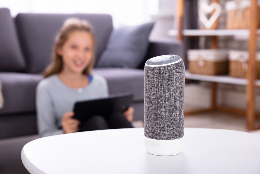 applis vocales Alexa Google choix des marques © Stocklib / Andriy Popov